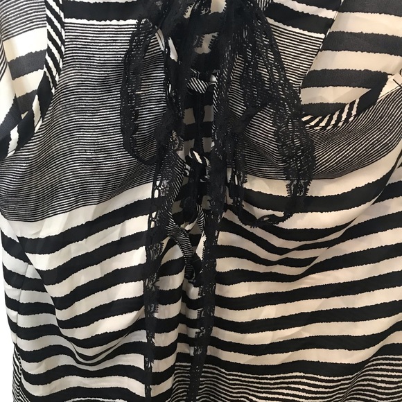 Stripe & Floral Detail Top - Picture 5 of 5